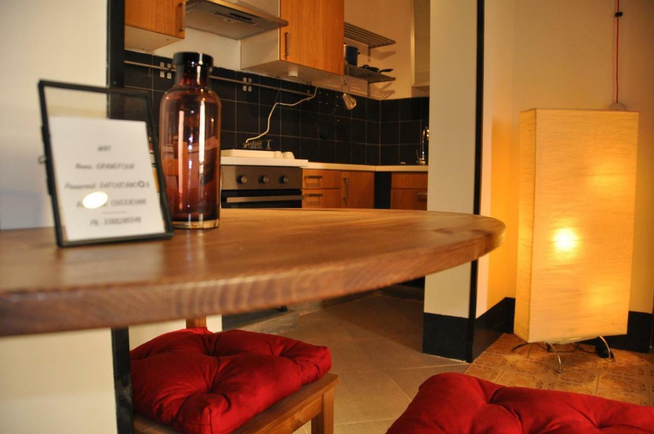 Grand Tour Design Self Check-in 3* Catânia