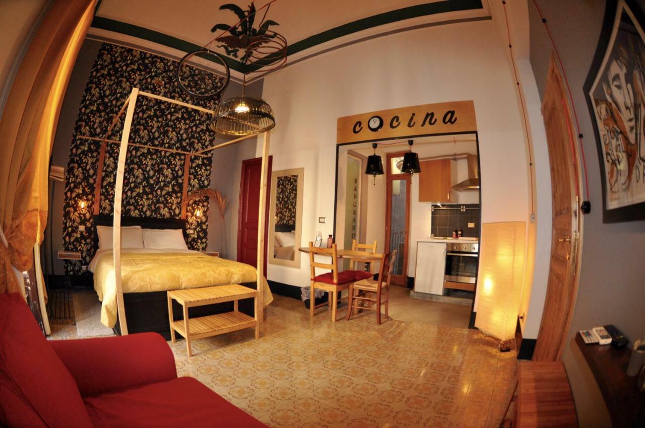Grand Tour Design Self Check-in Catânia