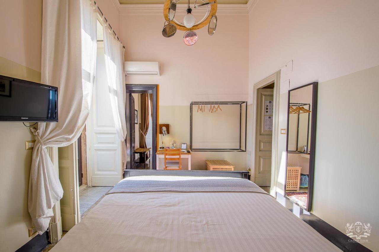 Grand Tour Design Self Check-in Bed & Breakfast 3*