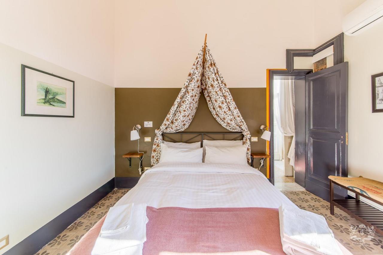 Couette-café Grand Tour Design Self Check-in 3*