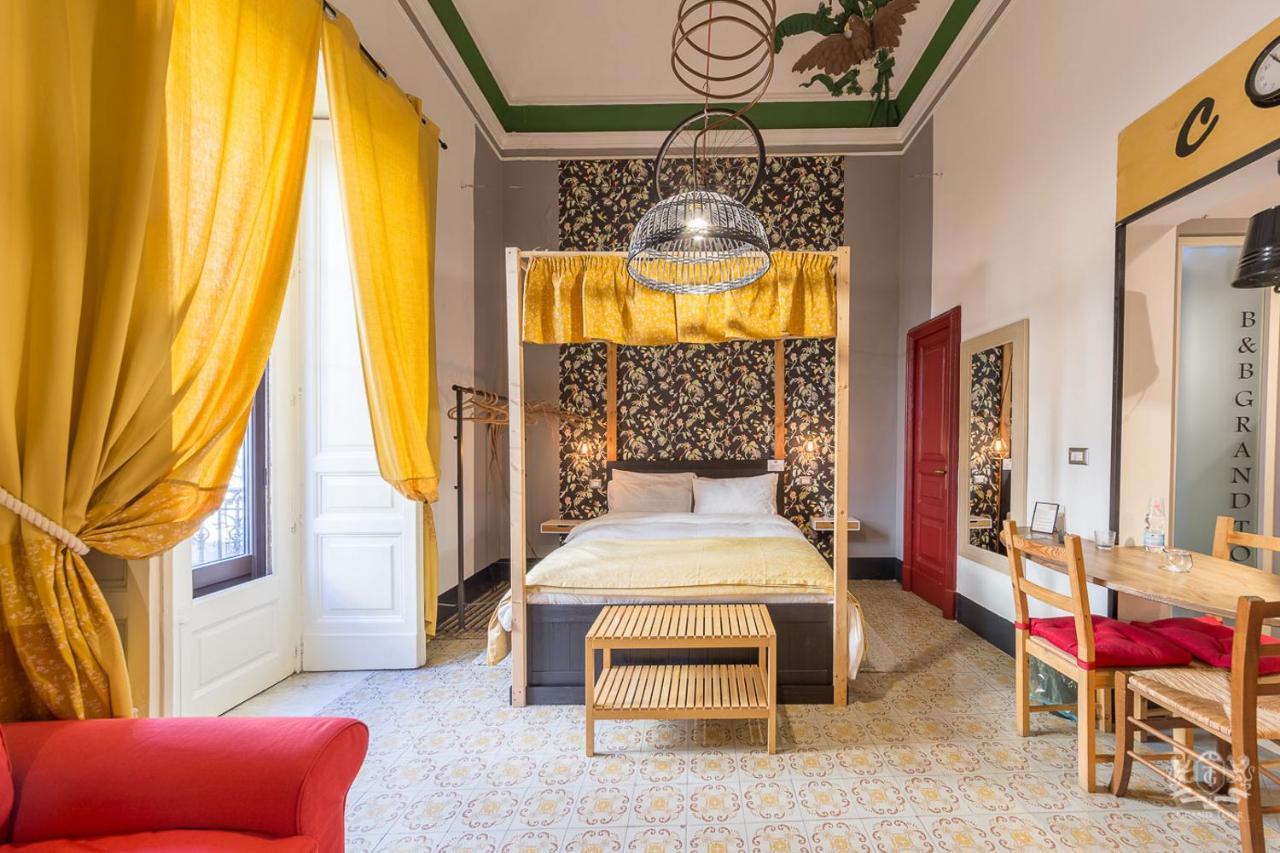 Grand Tour Design Self Check-in 3* Catania